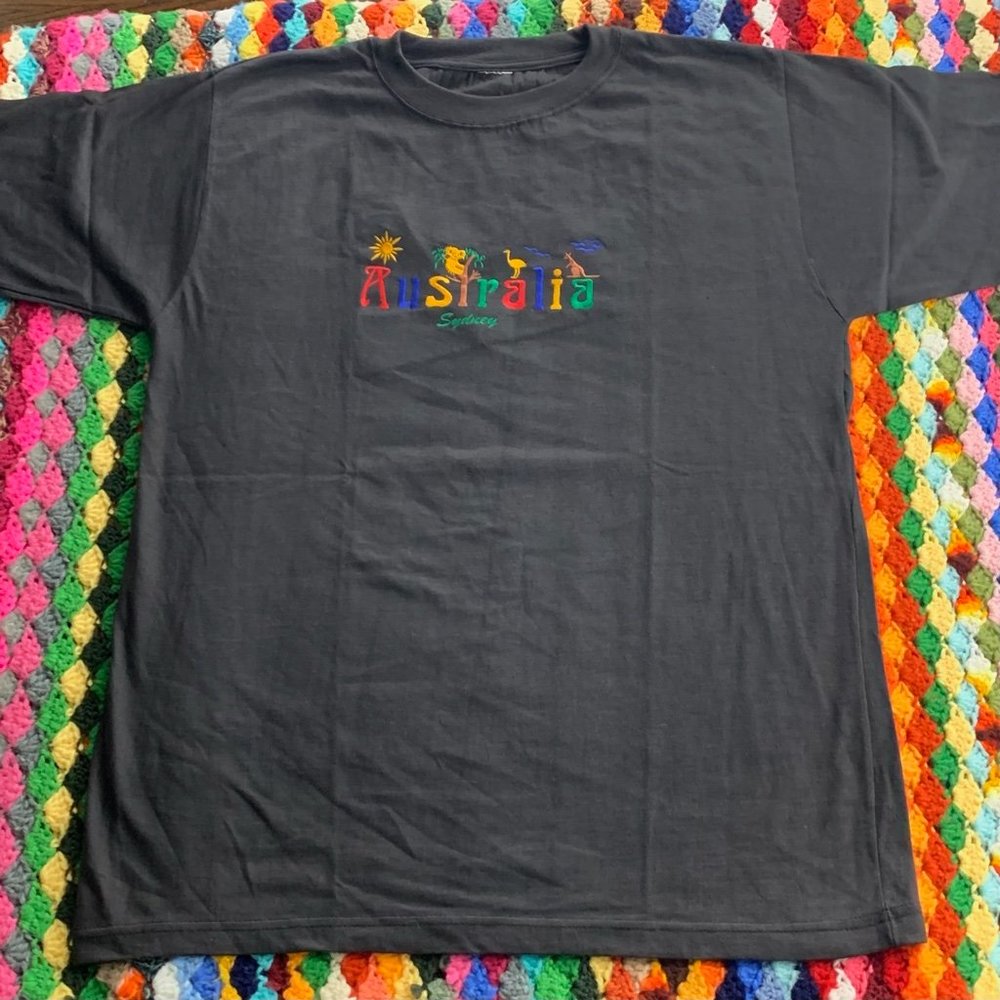 Vintage Y2K Australia Sydney Koala Kangaroo Sunny Embroidered Oversized … - Picture 5 of 10